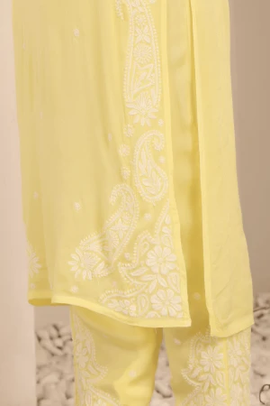 Yellow-4